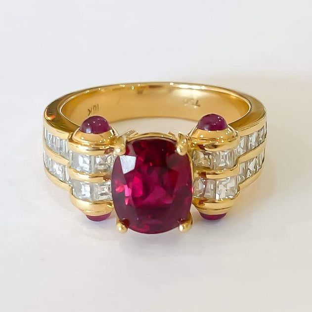 Estate 18K Yellow Gold Oval Cabochon Ruby Ring